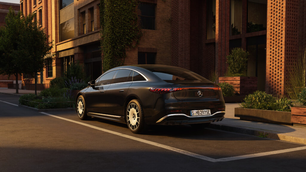 Mercedes-Benz renova Mercedes-Benz EQS com mais autonomia, IA e dire&ccedil;&atilde;o &ldquo;steer-by-wire&rdquo;